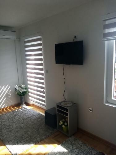 Apartment Silver