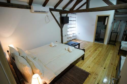 Hostal Epicenter