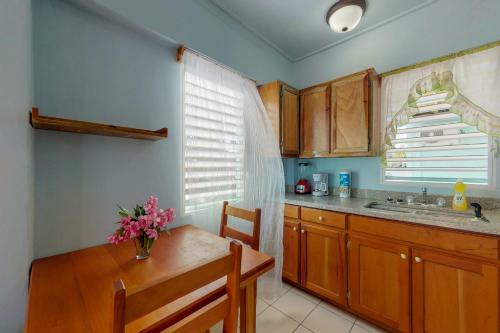 Carol's Cabanas