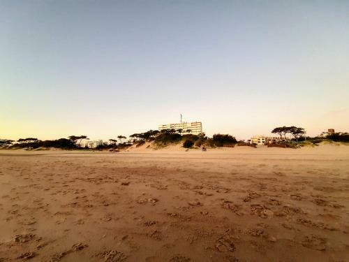 Apartamento Edificio Isla de Gorriti Casa Azul Primera Linea Mar I Playa Mansa Parada 10