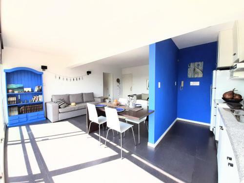 Apartamento Edificio Isla de Gorriti Casa Azul Primera Linea Mar I Playa Mansa Parada 10