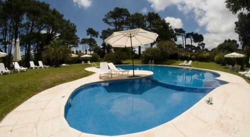 Casa En Complejo Privado Con Parque