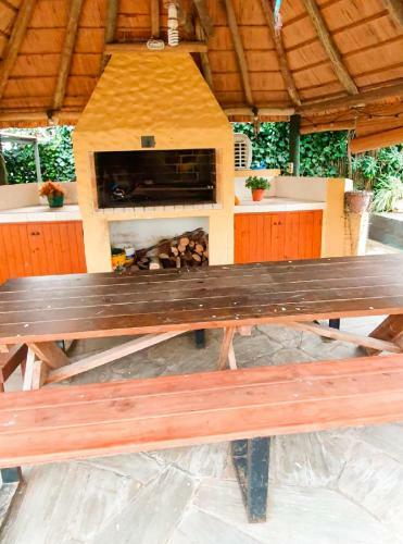 Casa Con Piscina Climatizada Para 8 Personas