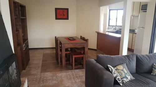 Apartamento Penthouse Parada 25 Cerca Del Mar 3.dormitorios