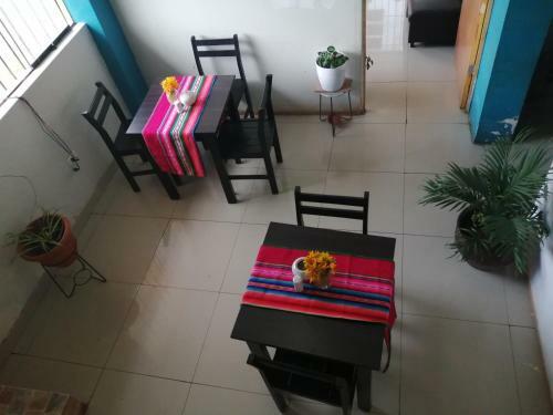 Hostal Hospedaje Los Lirios
