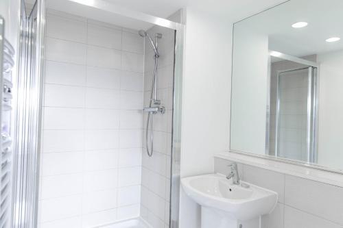 Apartamentos Flexi-lets@wallis Square, Farnborough