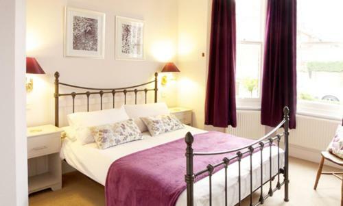 Hostal Colebrook Guest House