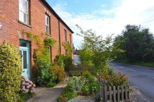 Hostal St Jude's Bed & Breakfast
