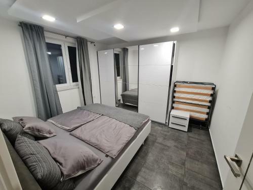 Villa Capris Apartments