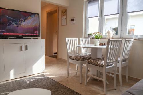 Villa Dc Executive Homes