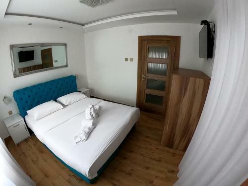 Canti Jacuzzi Apartments