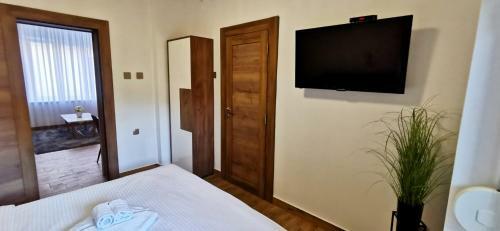 Canti Jacuzzi Apartments