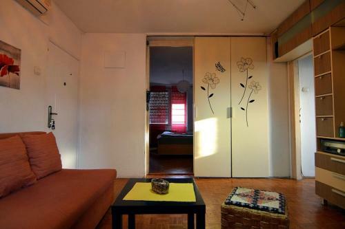 Apartman 3 Sobe - Lokacija Sajam- Bolnica - Stanica