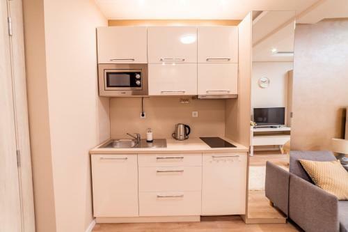 Ivi Place Apartments