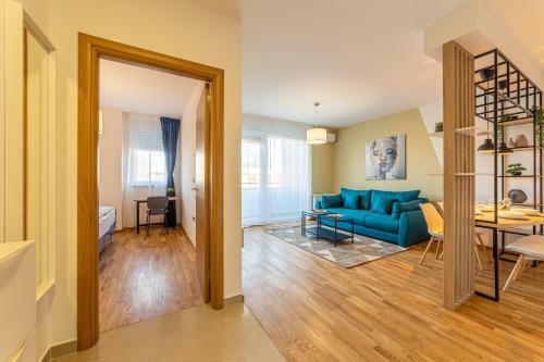 M&t Apartment