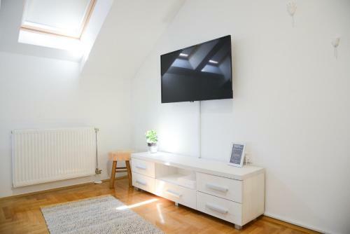 Anna Apartment