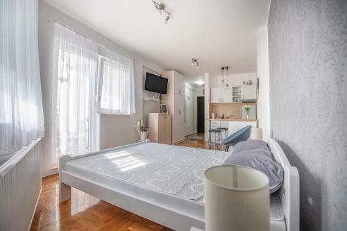 Stella Modern Apartment 2