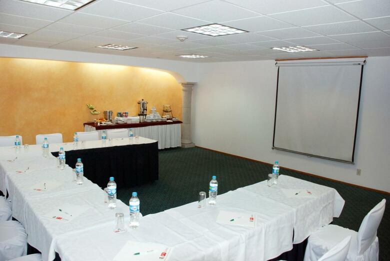 Hotel & Suites Pf