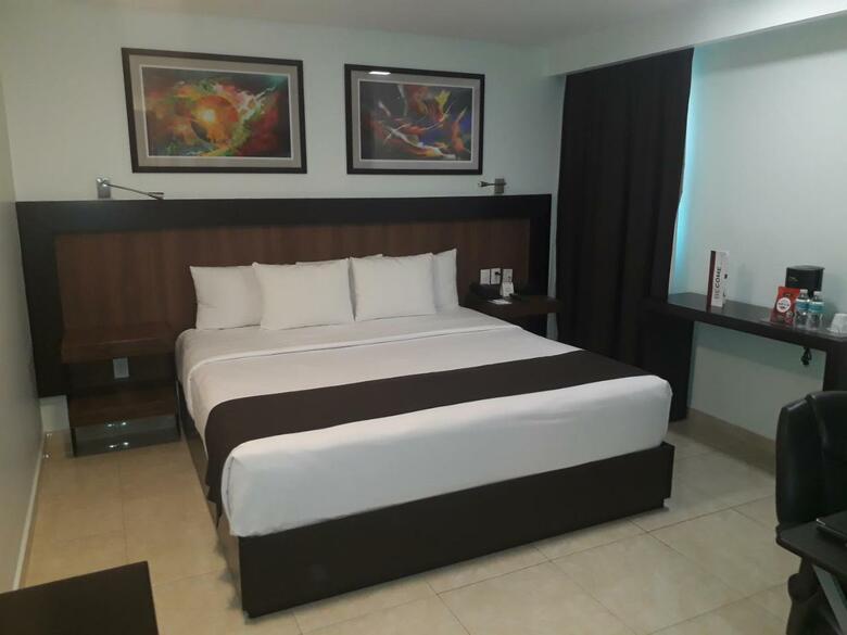 Hotel & Suites Pf