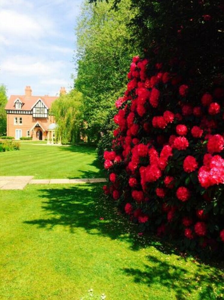 The Dower House Hotel