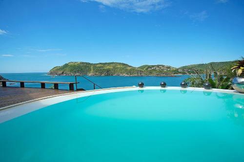 Encantos Da Praia Da Ferradura - Conforto E Requinte!