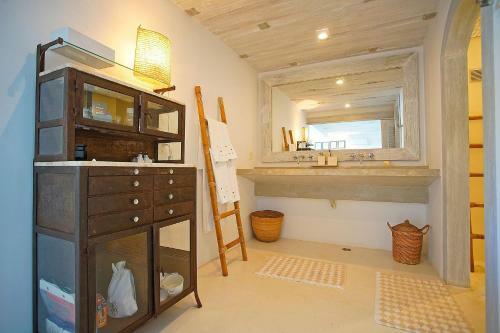 Encantos Da Praia Da Ferradura - Conforto E Requinte!