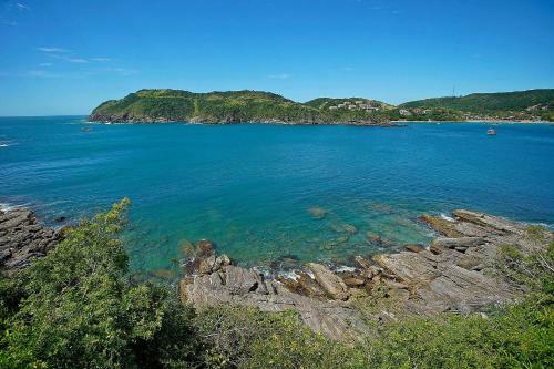 Encantos Da Praia Da Ferradura - Conforto E Requinte!