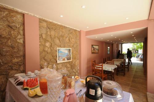 Hostal Leoli Pousada