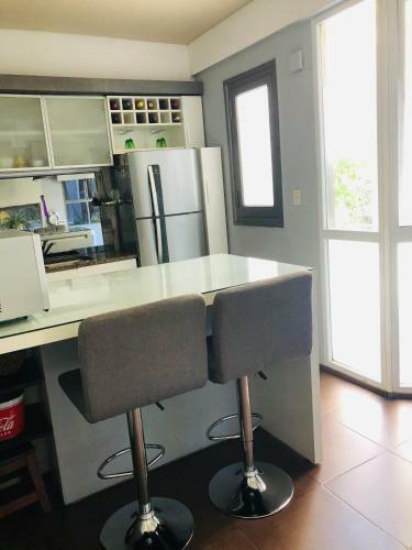 Stylish And Spacious City Center Apartment