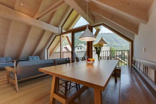 Stylish 2-bed Top-floor Apartment In Kranjska Gora