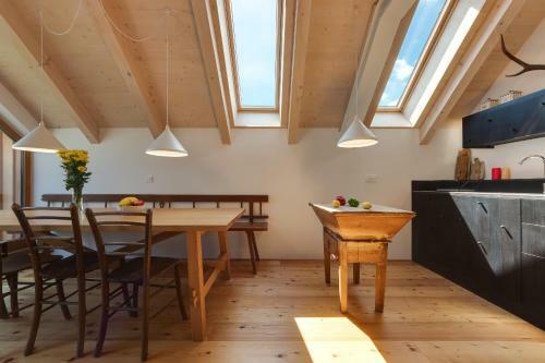 Stylish 2-bed Top-floor Apartment In Kranjska Gora