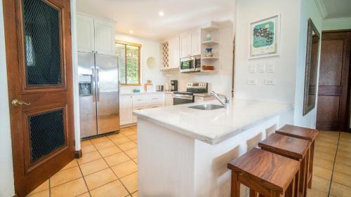Apartamento Condo At Reserva Conchal With Partial Ocean View A25