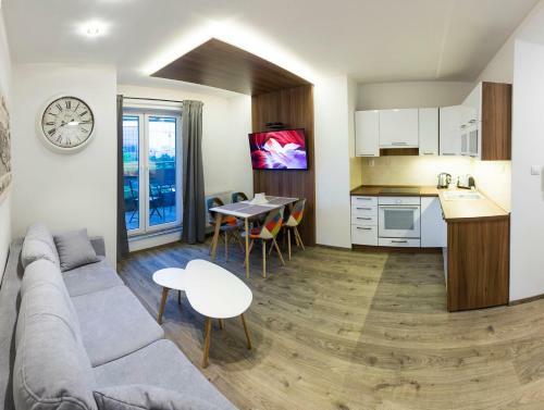 Rooftop Apartment Ii.