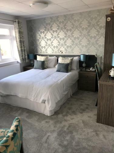 The Pines Hotel