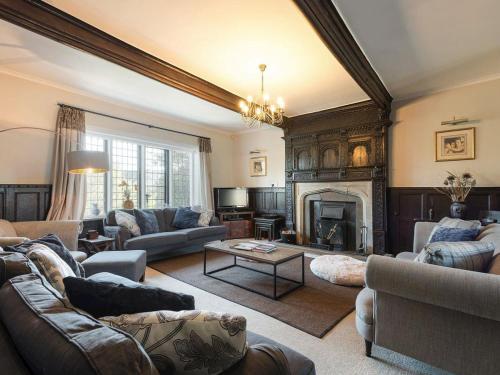 Newton Manor House