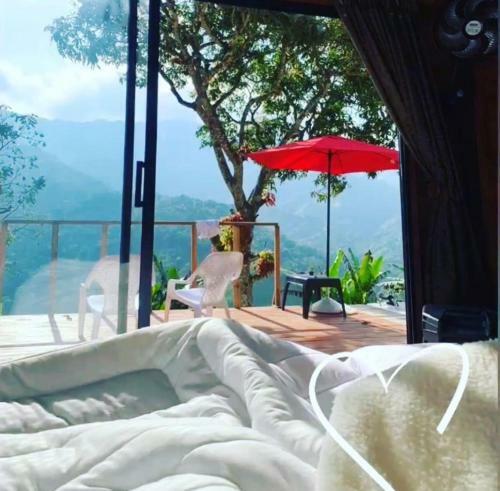 Bed & Breakfast Caba�a Palmas Eb�jico