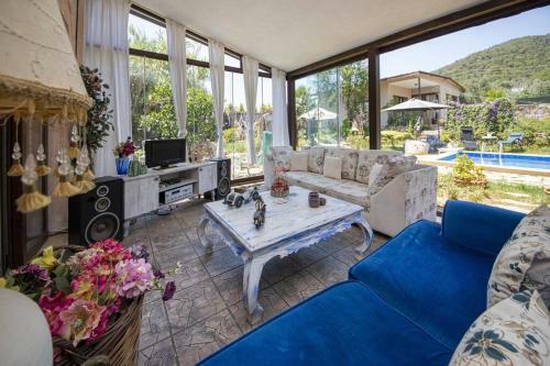 Astonishing Villa With Private Pool And Garden In Bodrum