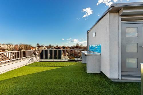 Contemporary Apartment With Rooftop Terrace In Maribor