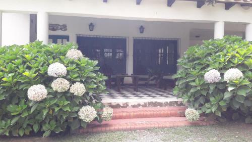 Casa San Lorenzo. Parque, Quincho, Pileta.