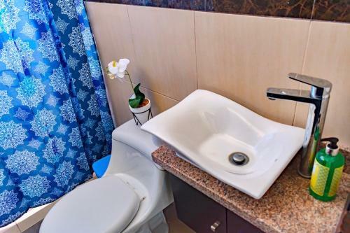 Pool&ocean View Economic&comfortable 2 Bedrooms Apartment