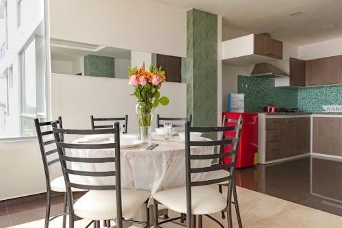Pool&ocean View Economic&comfortable 2 Bedrooms Apartment