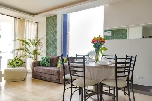 Pool&ocean View Economic&comfortable 2 Bedrooms Apartment