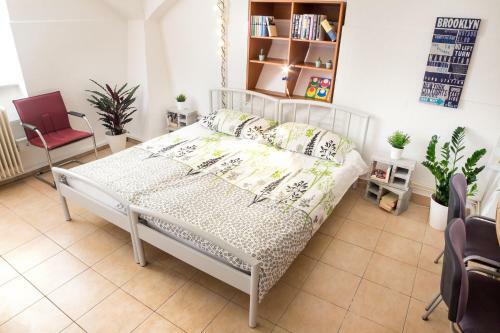 The Maze Apartment