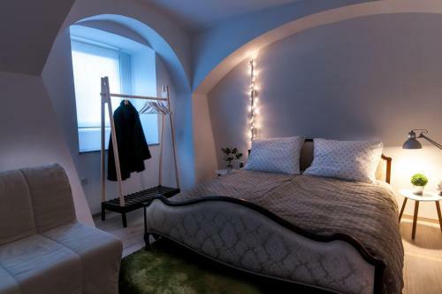 The Maze Apartment