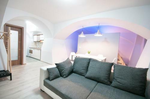 The Maze Apartment