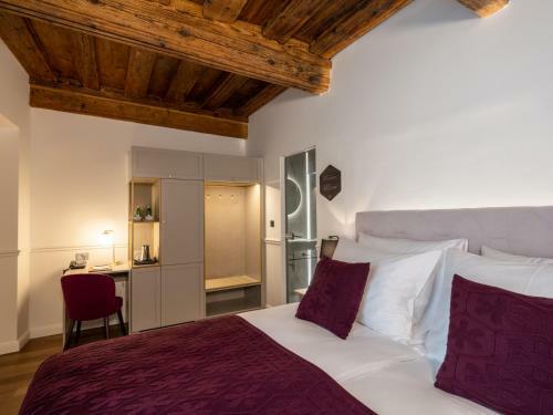 Hotel Heritage