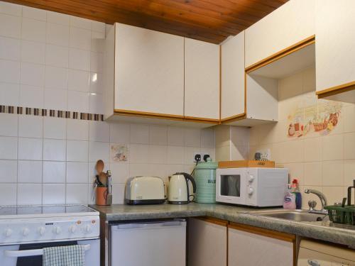 Dolphin Cottage