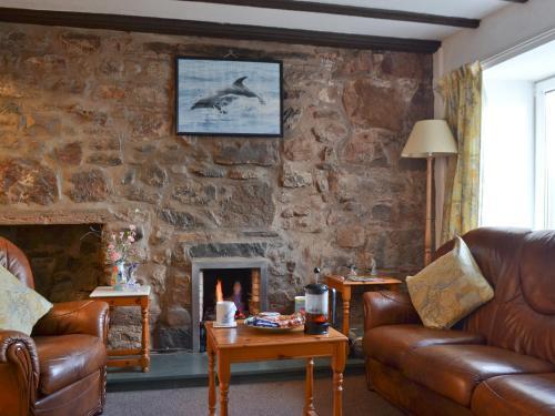 Dolphin Cottage