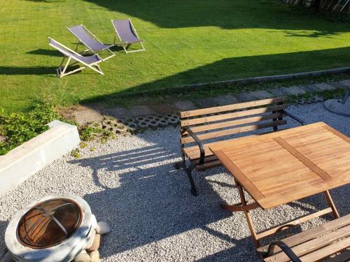 Apartamento Huge Bbq Garden, Spacious Flat, Ac, Free Parking 2