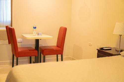 Hotel Orquidea Limon Suites